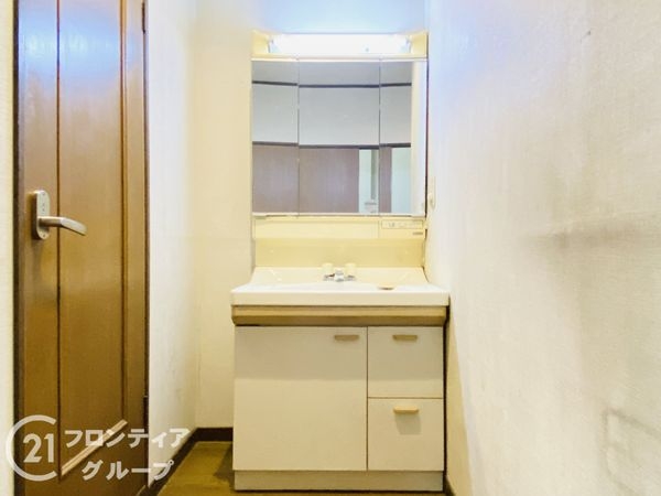 大東市新田本町の中古一戸建て