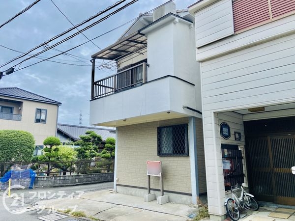 大東市三箇６丁目の中古一戸建て