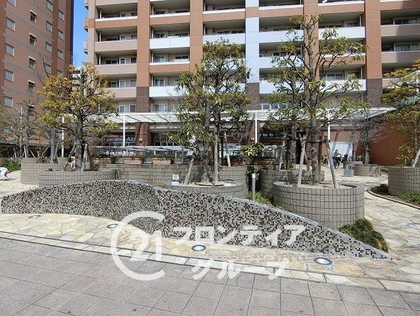 ロイヤルアークグランデールタワー　中古マンション