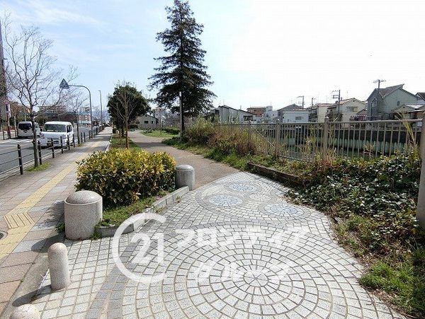 ロイヤルアークグランデールタワー　中古マンション