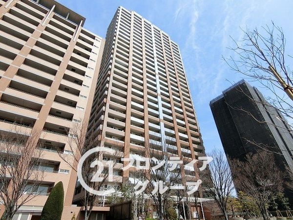 ロイヤルアークグランデールタワー　中古マンション