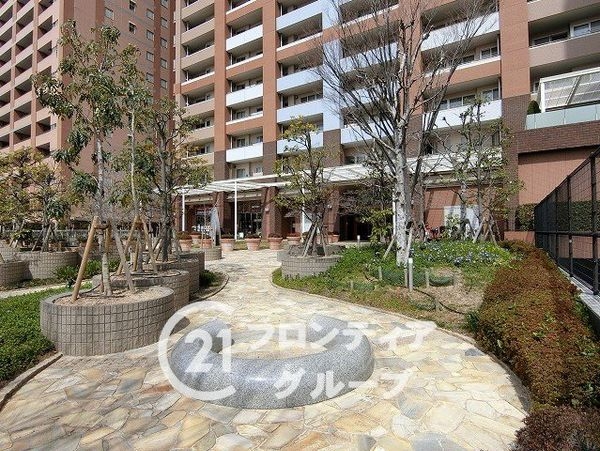 ロイヤルアークグランデールタワー　中古マンション