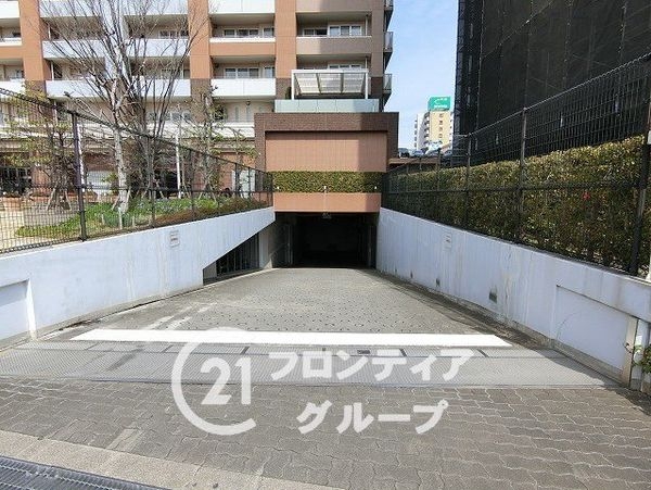 ロイヤルアークグランデールタワー　中古マンション