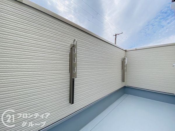 大東市寺川2丁目 新築一戸建て(バルコニー)