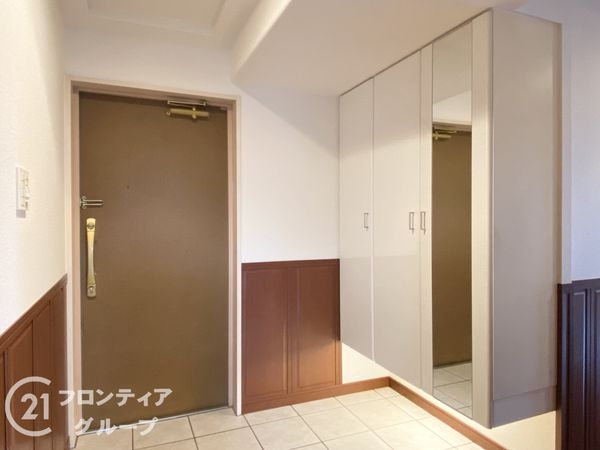 エステムコート上新庄2アクアフェイス 中古マンション(玄関)