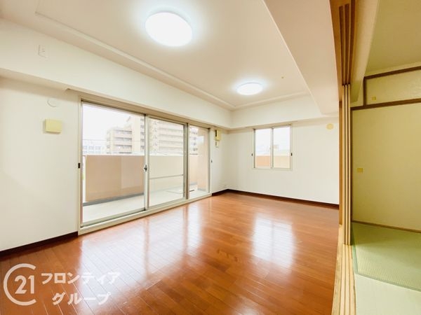 エステムコート上新庄2アクアフェイス 中古マンション(リビング)