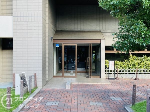 ファミール・パーク鶴見中古マンション(エントランス)
