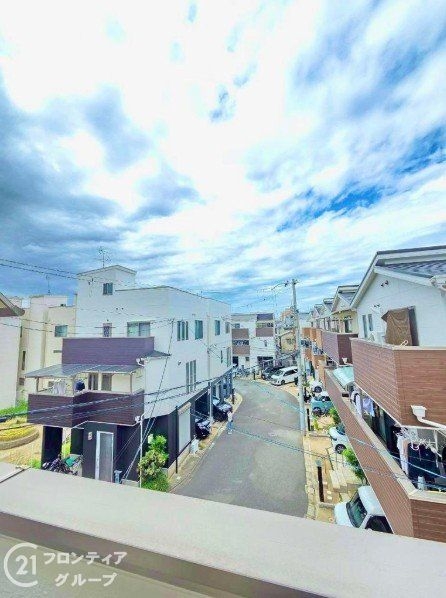 門真市三ツ島6丁目の中古一戸建て(バルコニー)