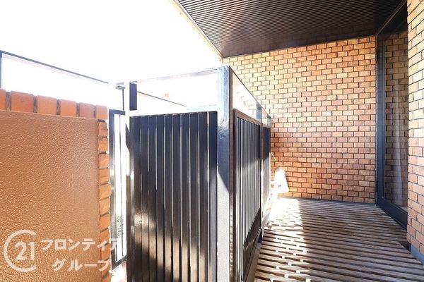 朝日プラザアルティマタワーズ 中古マンション(バルコニー)