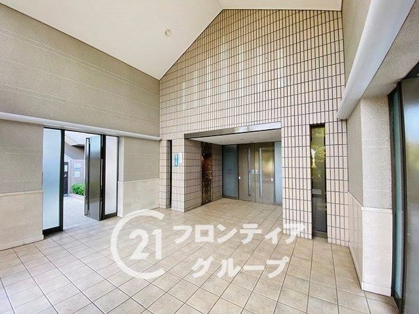 モンセーヌ守口 中古マンション(ロビー)