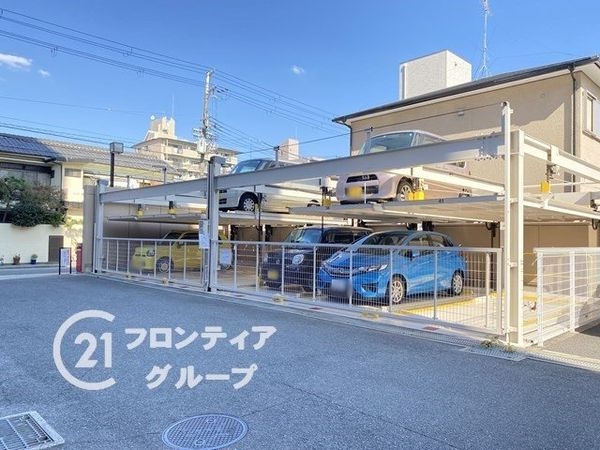 ライオンズマンション城東緑橋 中古マンション(駐車場)