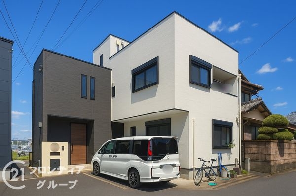 寝屋川市三井南町　中古一戸建て