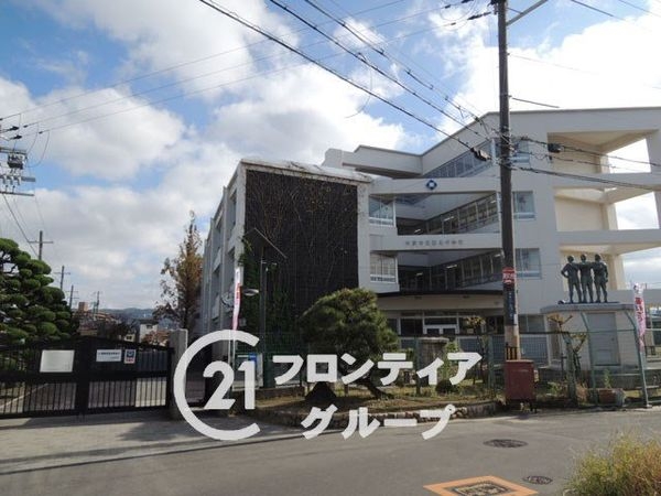 大東市御領４丁目の中古一戸建て(大東市立南郷中学校)