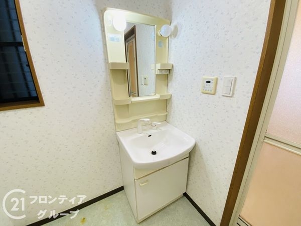 門真市三ツ島４丁目の中古一戸建て