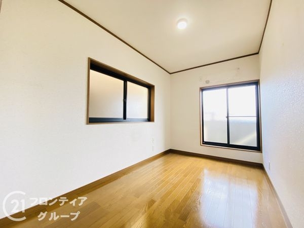 門真市三ツ島４丁目の中古一戸建て