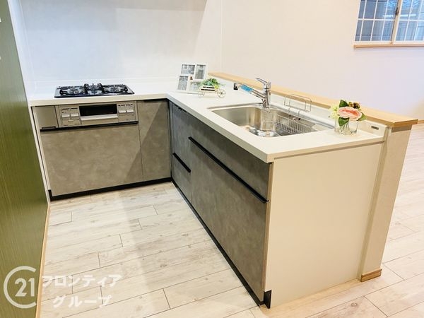 四條畷市岡山２丁目　中古一戸建て