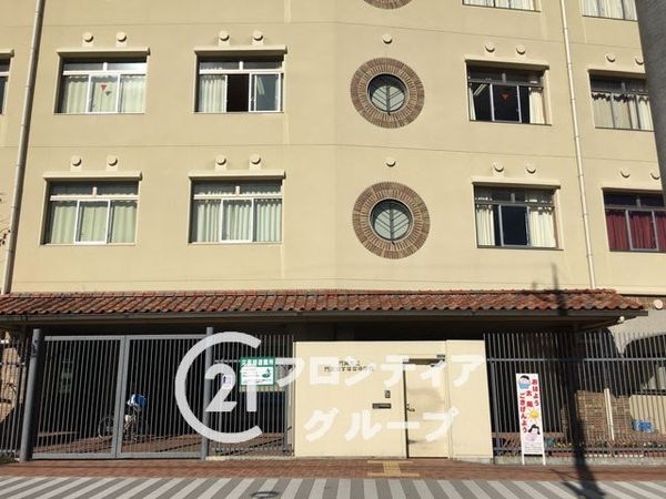 労住かどまハイツＢ棟　中古マンション(門真市立門真はすはな中学校)