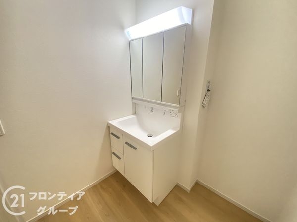 四條畷市二丁通町　新築一戸建て　１期　２号棟