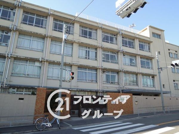 大阪市東淀川区井高野４丁目の中古一戸建て(大阪市立東井高野小学校)