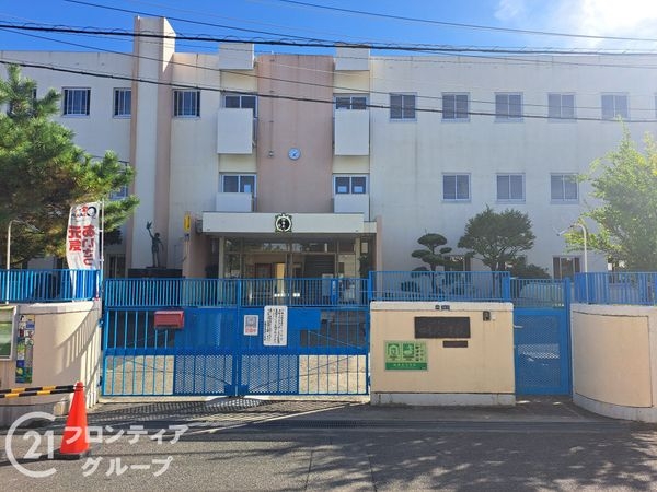 大東市明美の里町の中古一戸建て(大東市立四条北小学校)