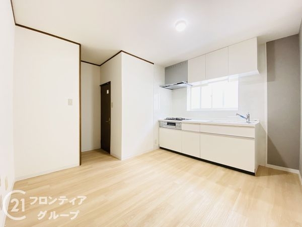 門真市五月田町　中古一戸建て