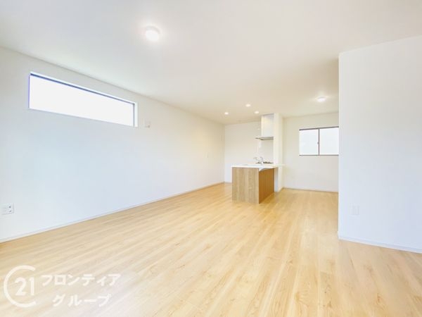 大東市諸福２丁目　新築一戸建て　１期　全２区画　１号地