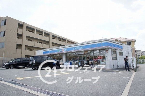 大阪市東淀川区井高野４丁目の中古一戸建て(ローソン井高野二丁目店)