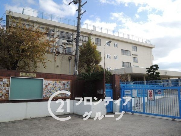 大東市灰塚４丁目の中古一戸建て(大東市立灰塚小学校)