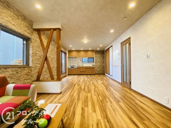 門真市千石西町　中古一戸建て