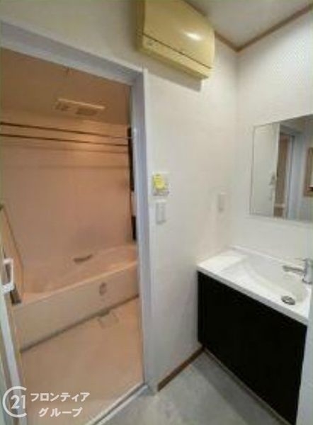 大阪市鶴見区中茶屋1丁目　中古一戸建て