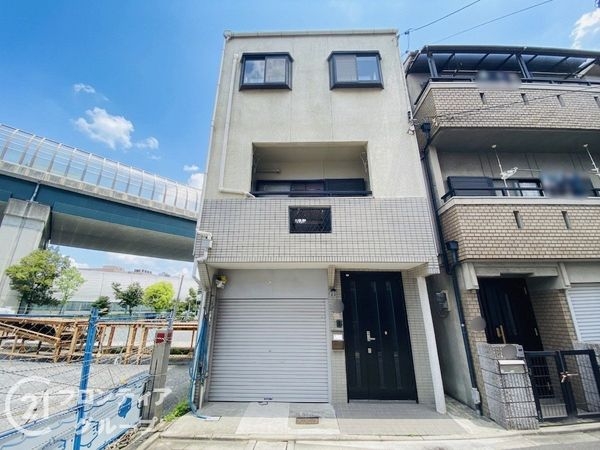 門真市島頭２丁目　中古一戸建て