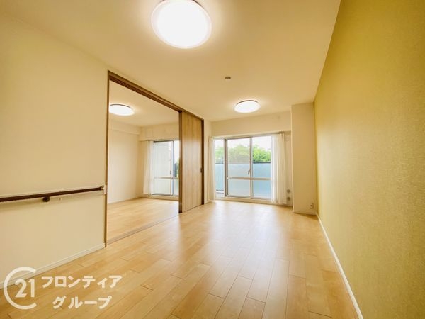 コスモシティ森林公園弐番館　中古マンション
