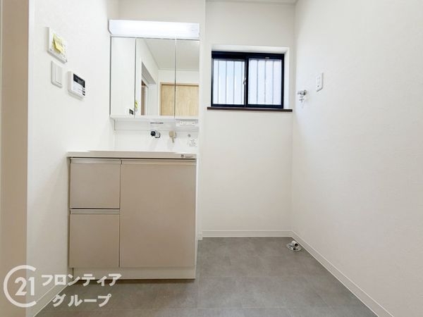 門真市上野口町の中古一戸建て