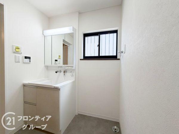 門真市上野口町の中古一戸建て