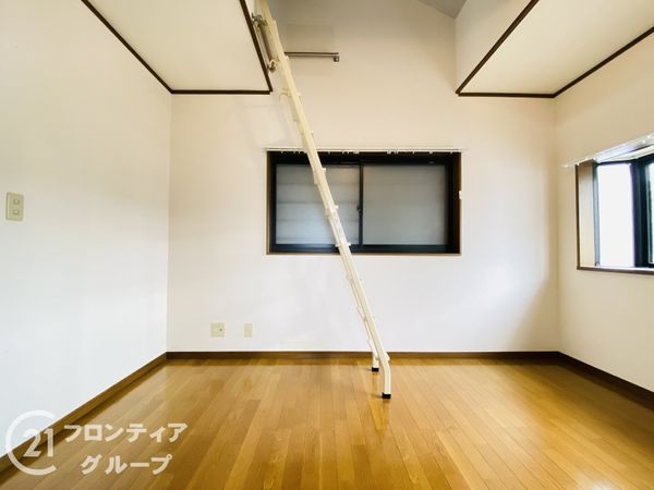 大東市三箇２丁目の中古一戸建て
