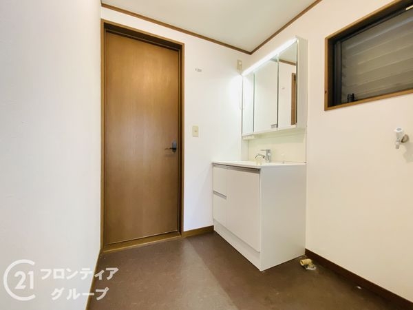 大東市三箇２丁目の中古一戸建て