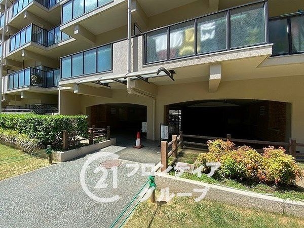 京橋グリーンハイツ二号棟　中古マンション