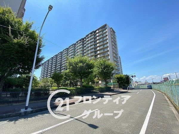 京橋グリーンハイツ二号棟　中古マンション