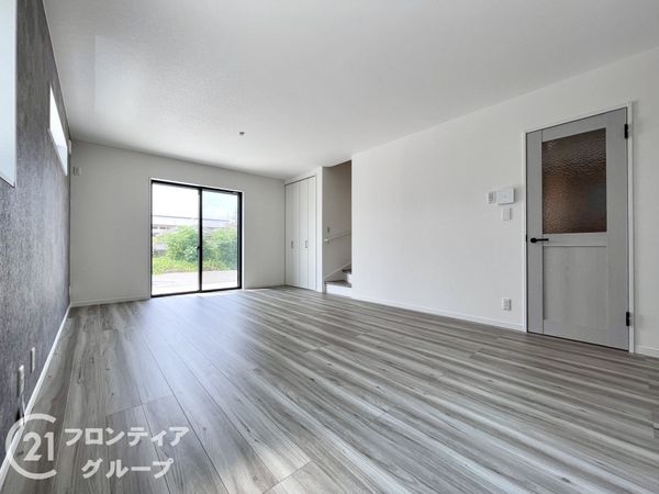 天理市勾田町　新築一戸建て　１１号地