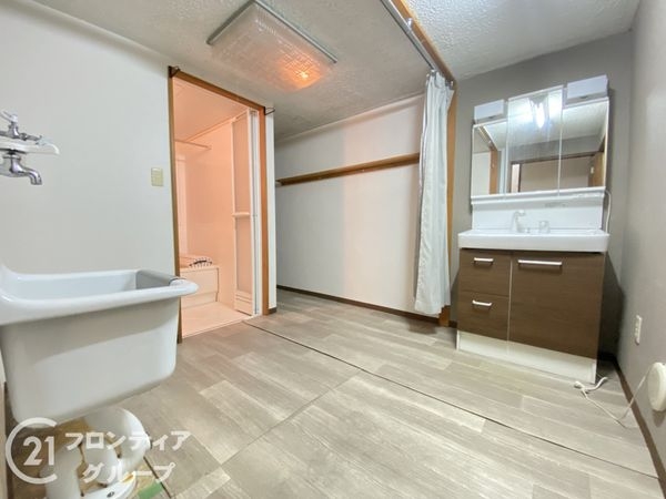大東市南郷町の中古一戸建て