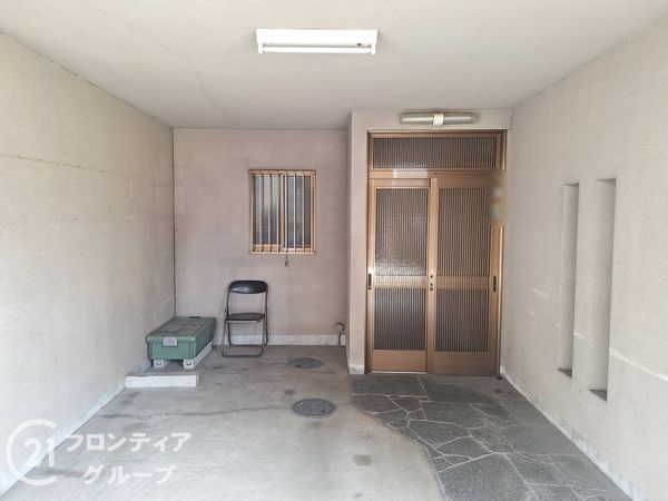 門真市巣本町の中古一戸建て