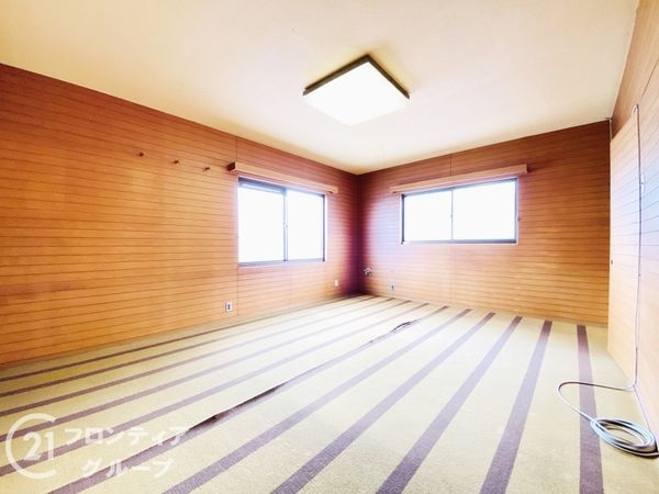 四條畷市岡山東５丁目の中古一戸建て