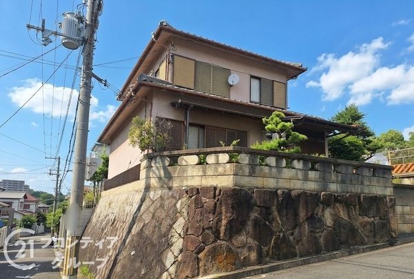 四條畷市岡山東５丁目　中古一戸建て
