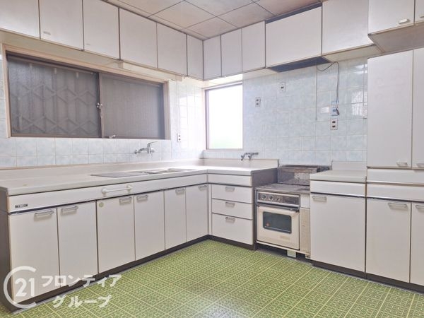 四條畷市岡山東５丁目　中古一戸建て