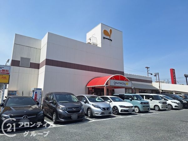大阪市鶴見区諸口４丁目の中古一戸建て(グルメシティ鶴見店)
