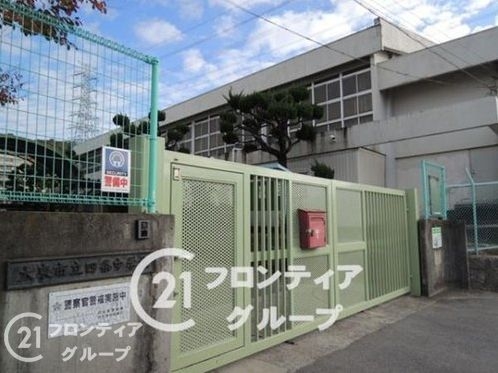 大東市中垣内２丁目　新築一戸建て　５期　３号棟(大東市立四条中学校)