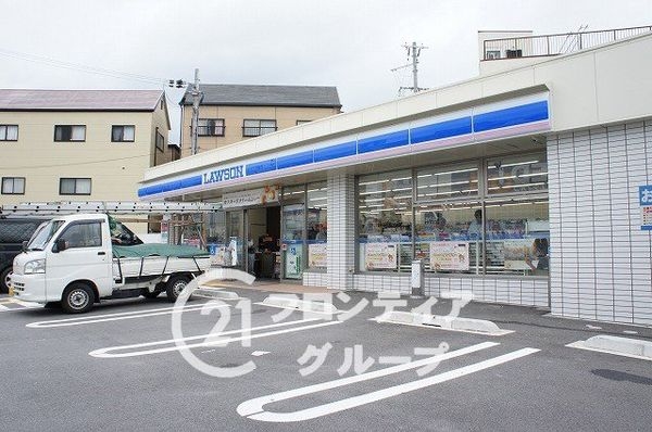 大阪市東淀川区淡路５丁目の中古一戸建て(ローソン東淡路五丁目店)