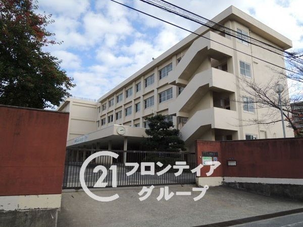 大東市三箇１丁目　新築一戸建て　３号地(大東市立谷川中学校)