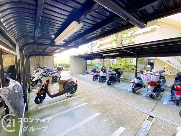 オークヒルズ香里参番館　中古マンション