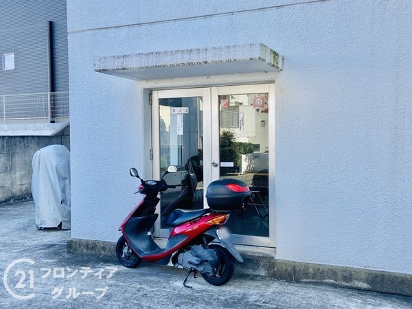 忍ケ丘クレセントヴィラＥ号棟　中古マンション